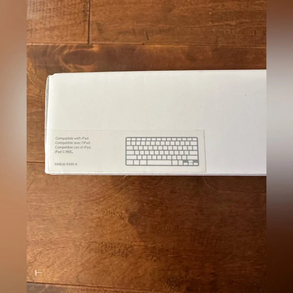 Apple iPad Keyboard Dock - opened but never used - in plastic- Model A 1359